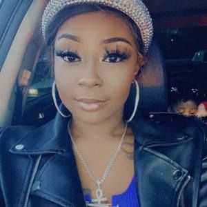 Meet your Posher, Lakendra a